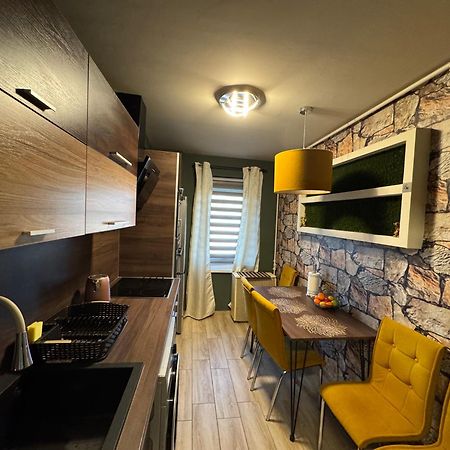 Mox Downtown Apartman Debrecín Exteriér fotografie