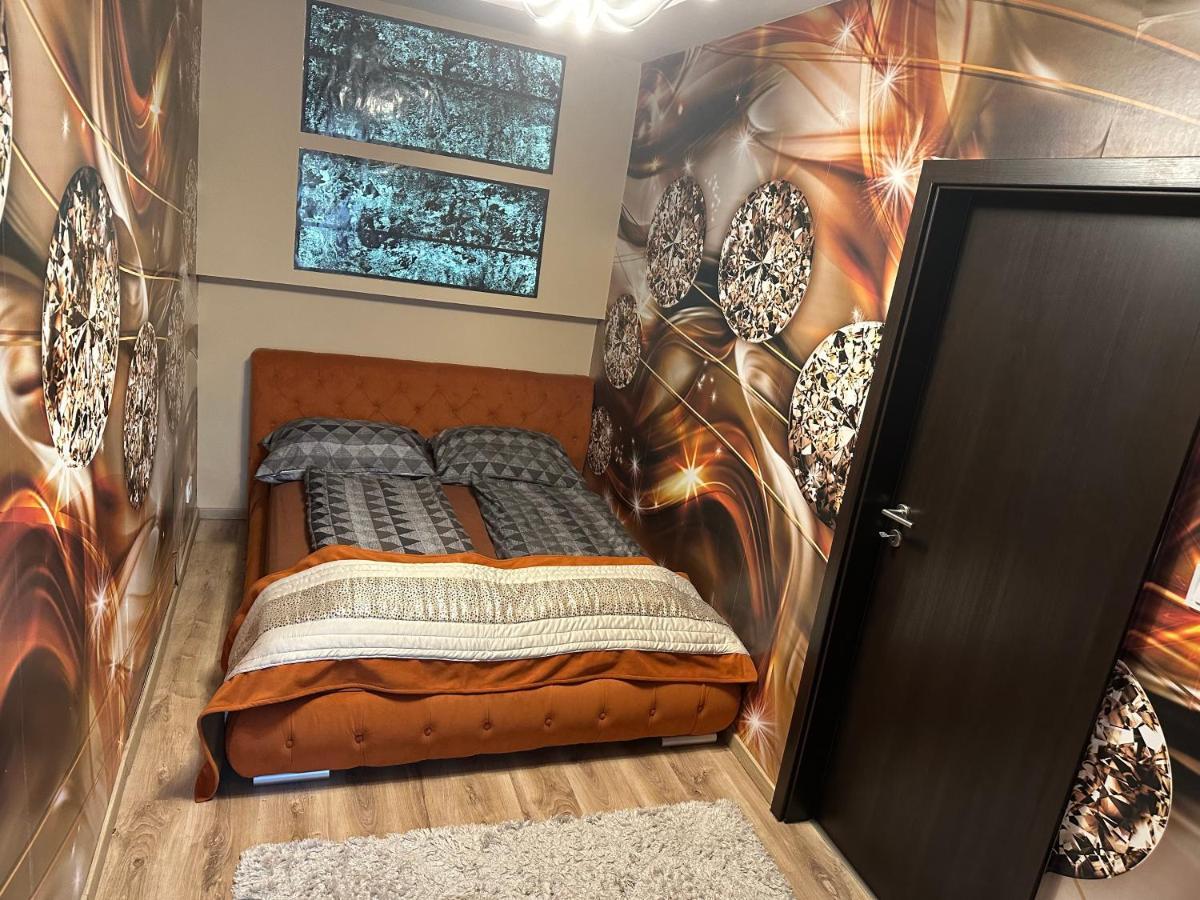 Mox Downtown Apartman Debrecín Exteriér fotografie