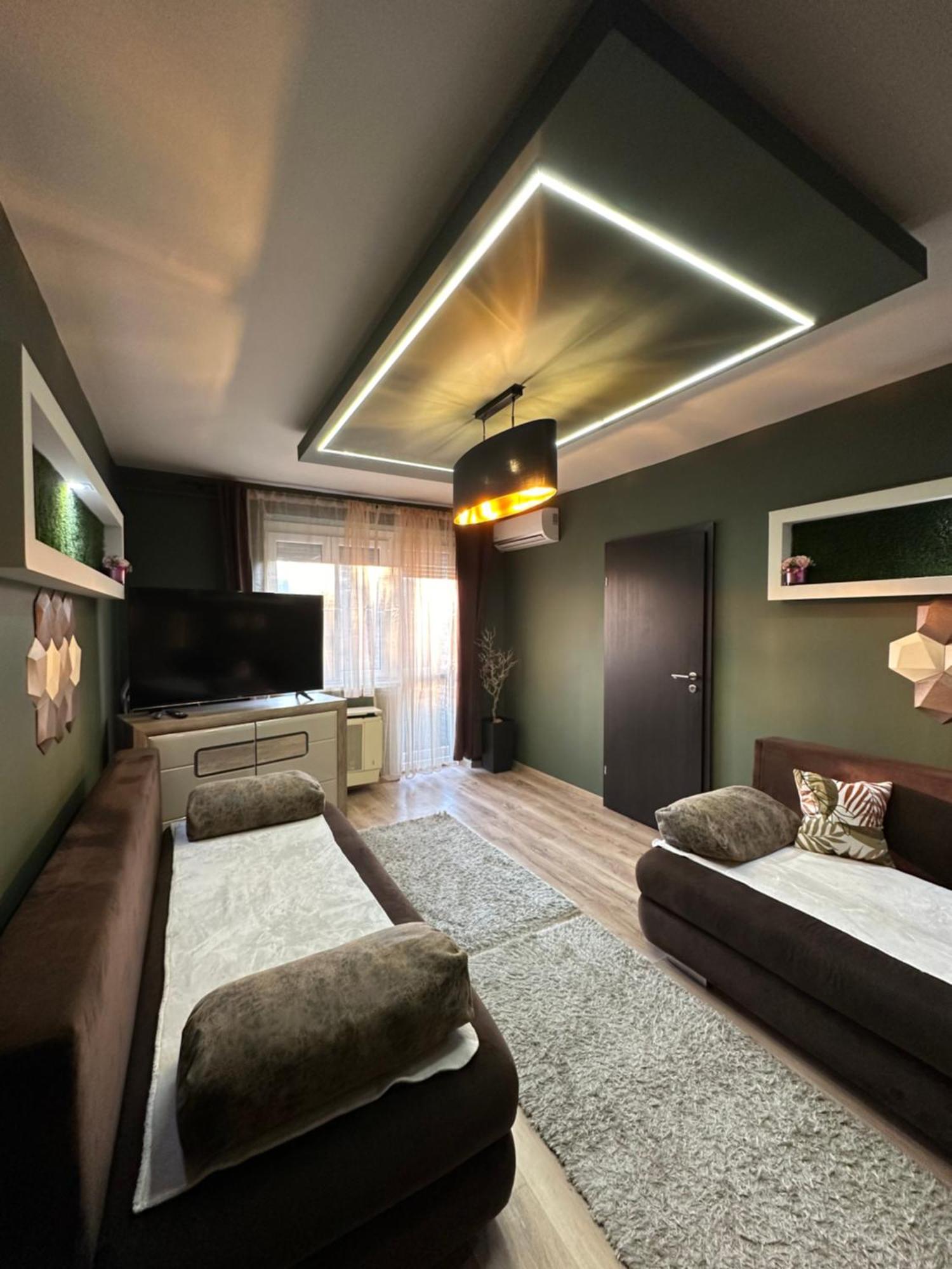 Mox Downtown Apartman Debrecín Exteriér fotografie